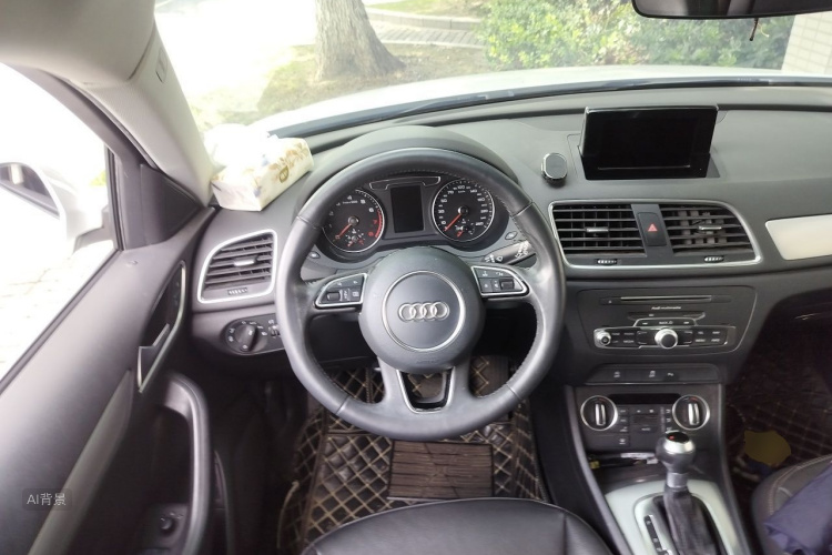 Audi Q3 2019 #12 Audi Q3 2019 car image #12