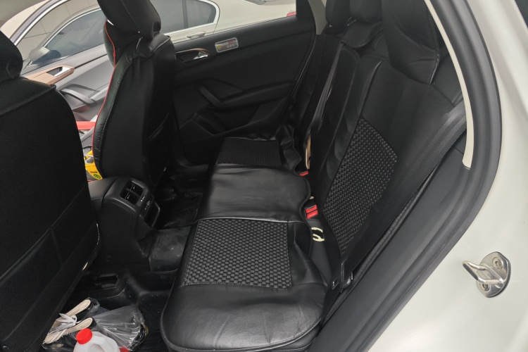 Volkswagen Tharu 2022 imagen de coche #14