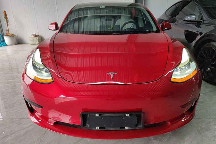 Tesla Model 3 2022 car image #3