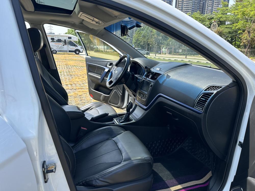 GEELY Emgrand 2016 car image #10