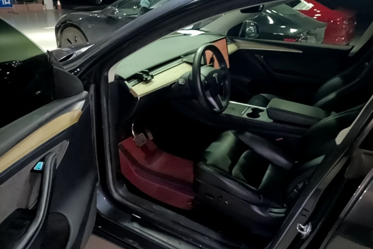 Tesla Model Y 2022 #16 Tesla Model Y 2022 car image #16