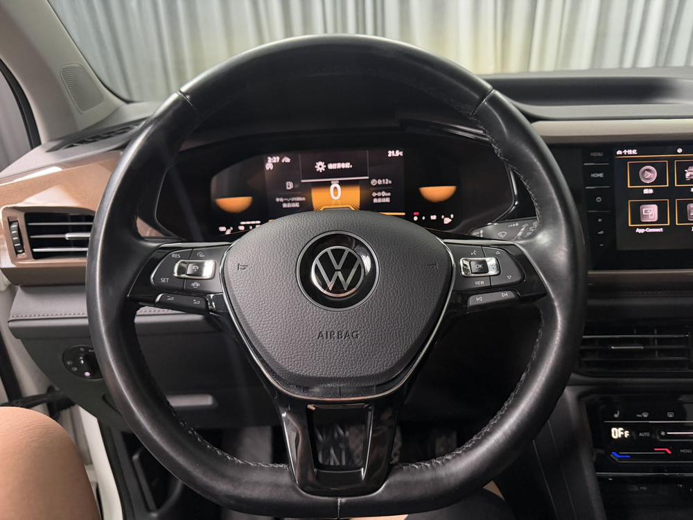 Volkswagen Tharu 2022 car image #13