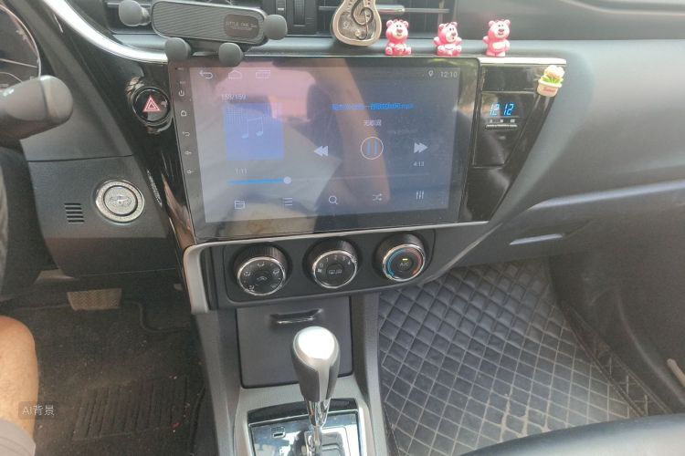 Toyota Corolla 2019 #15 Toyota Corolla 2019 car image #15
