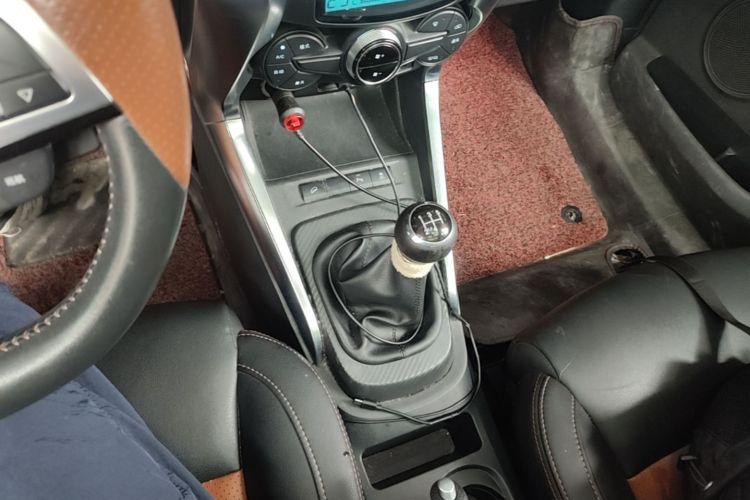 BYD Yuan 2016 #14 BYD Yuan 2016 car image #14