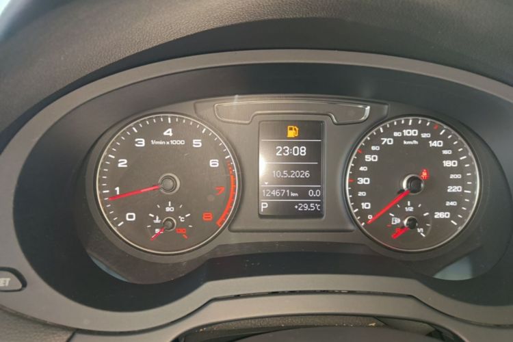 Audi Q3 2018 #12 Audi Q3 2018 car image #12