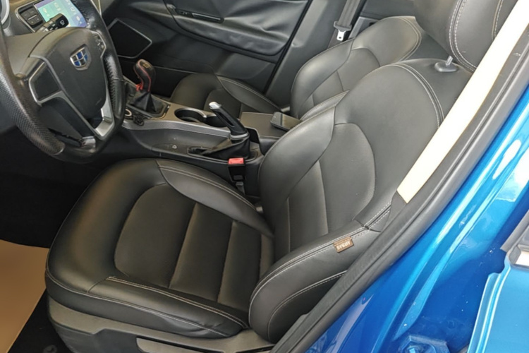 GEELY Emgrand GS 2017 car image #15