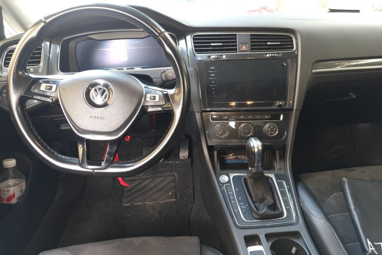 Volkswagen Golf 2020 #12 Volkswagen Golf 2020 car image #12