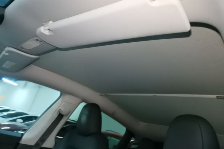 Tesla Model Y 2023 #18 Tesla Model Y 2023 car image #18