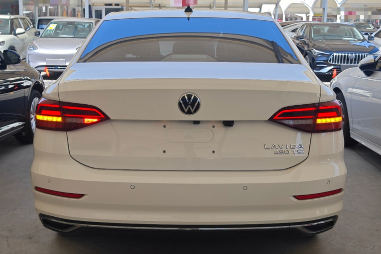Volkswagen Lavida 2021 car image #6