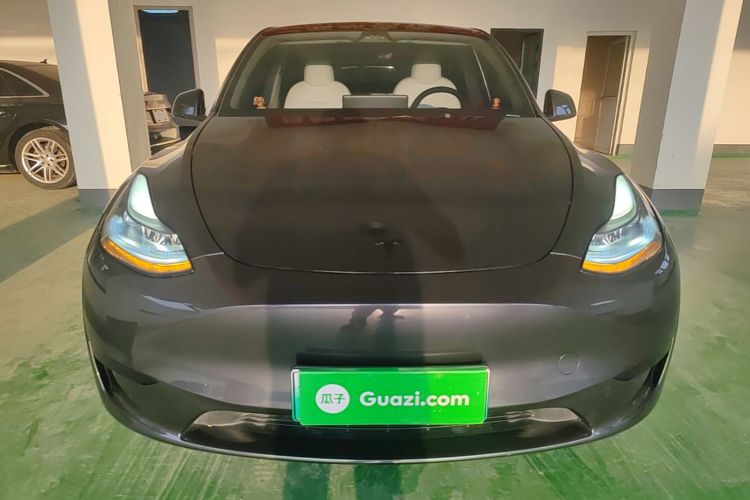 Tesla Model Y 2024 #3 Tesla Model Y 2024 car image #3