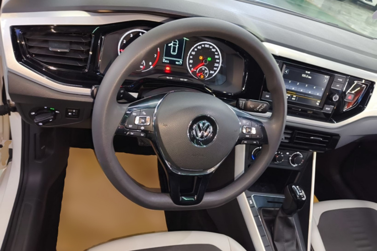 Volkswagen Polo 2020 #15 Volkswagen Polo 2020 car image #15