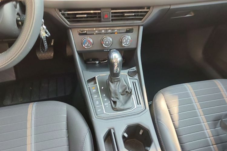 Volkswagen Lavida 2021 car image #14