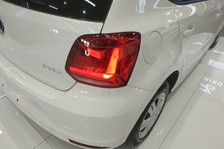 Volkswagen Polo 2018 #8 Volkswagen Polo 2018 car image #8