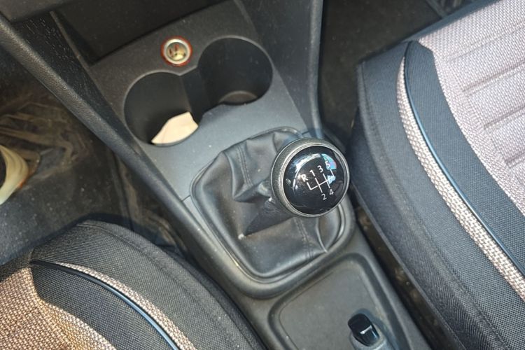 Volkswagen Polo 2016 immagine di auto #14