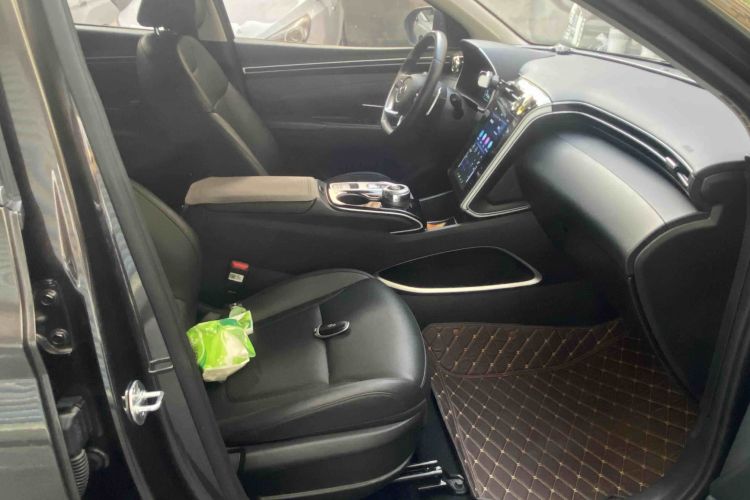 Hyundai Tucson 2023 car image #12