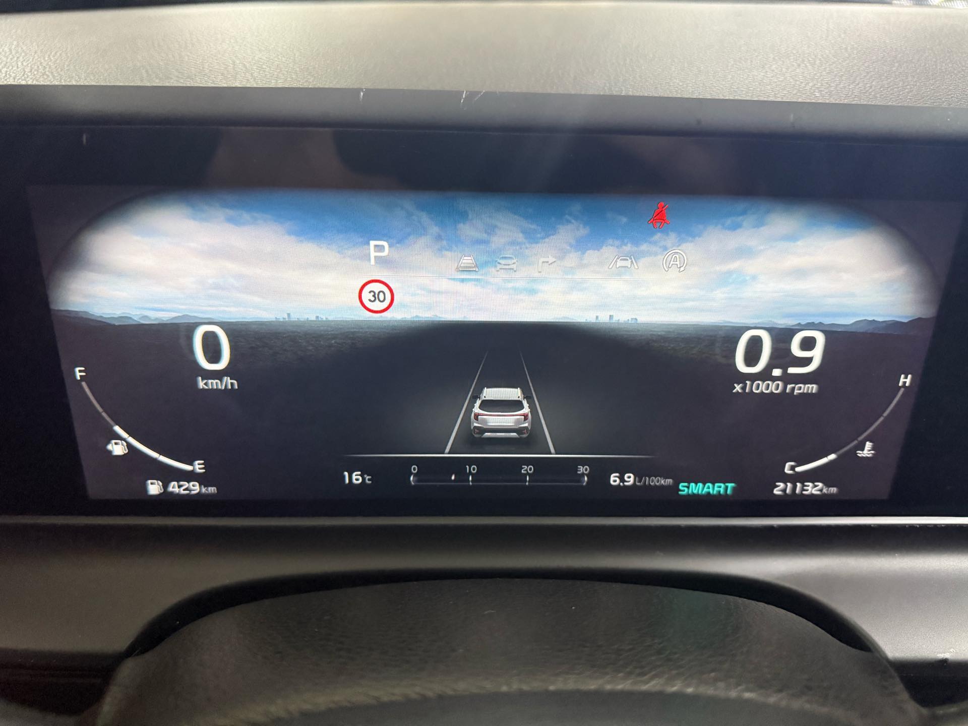 Kia Seltos 2023 car image #8