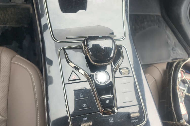 BYD Han 2022 #19 BYD Han 2022 car image #19