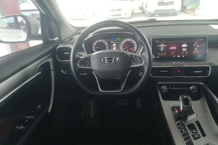 GEELY Coolray 2021 car image #11