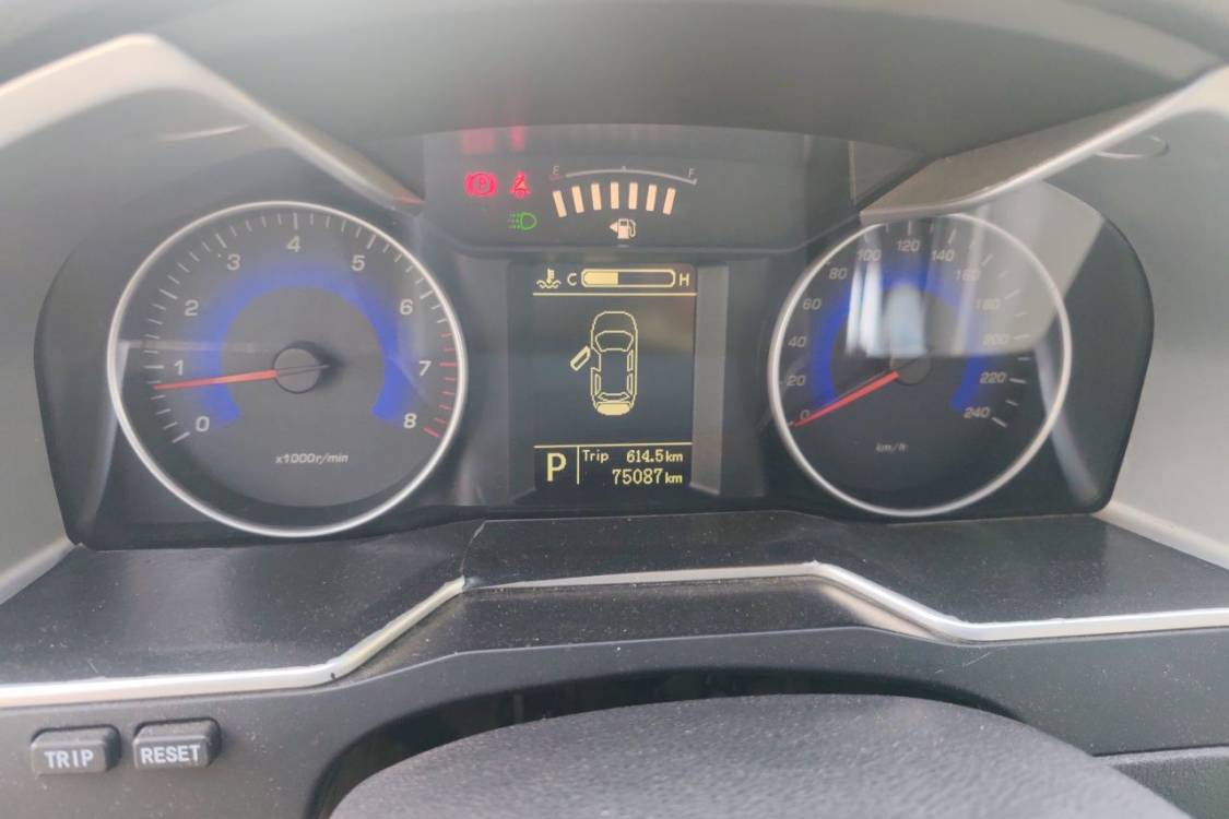 GEELY Emgrand 2015 #24 GEELY Emgrand 2015 image de voiture #24