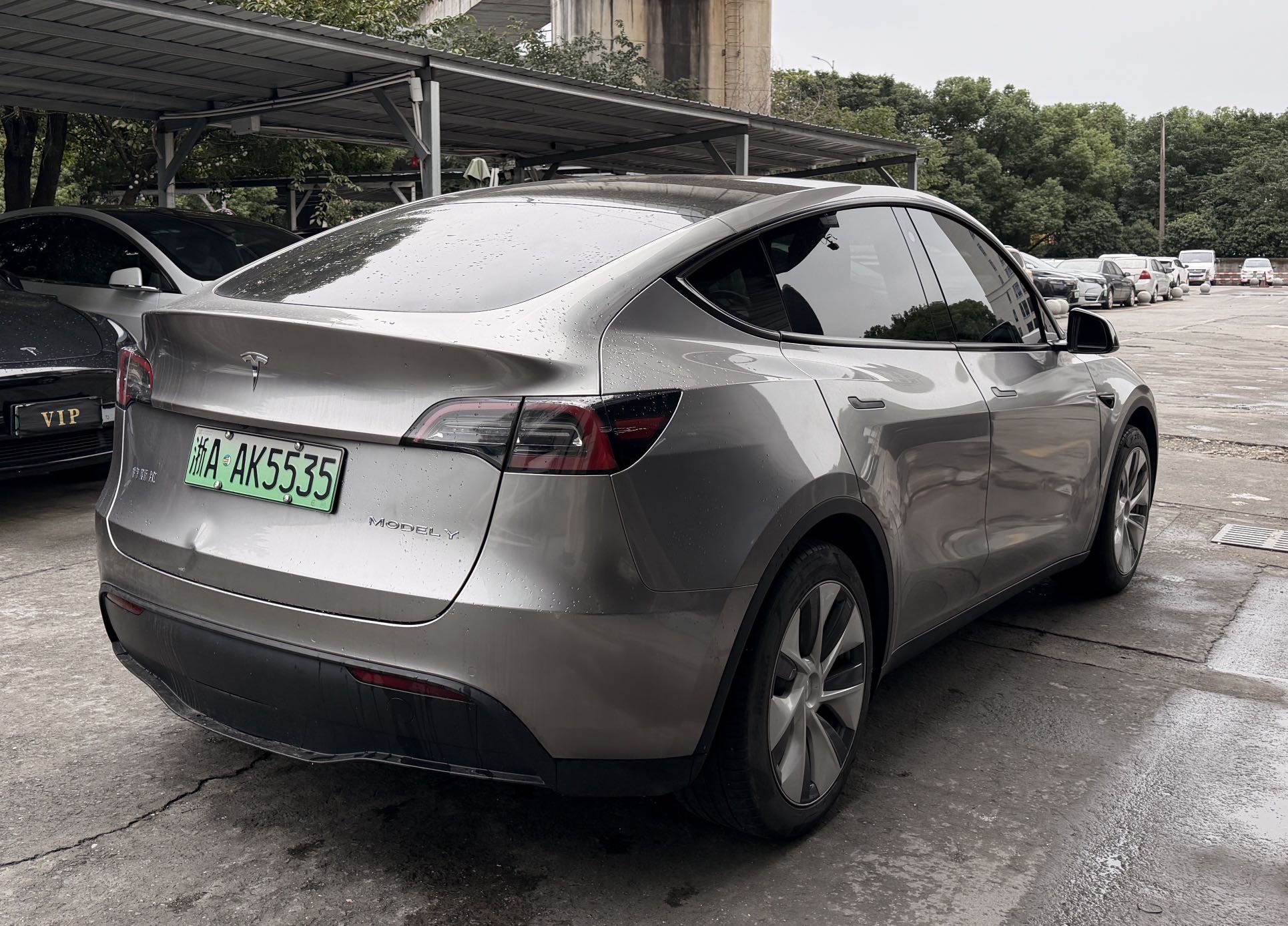 Tesla Model Y 2022 #7 Tesla Model Y 2022 car image #7