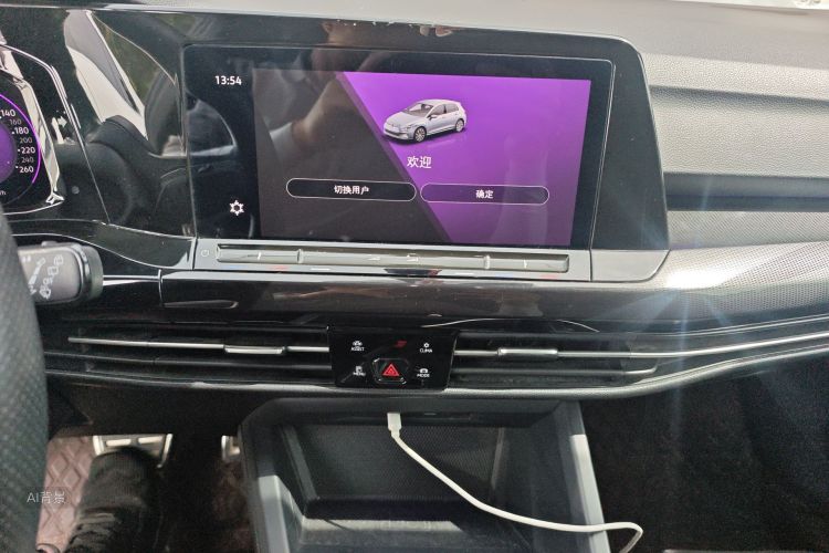 Volkswagen Golf 2022 imagen de coche #15