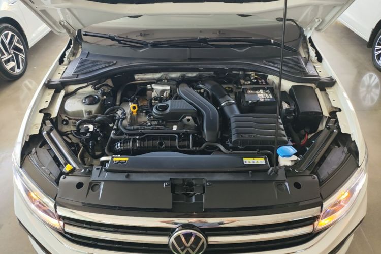 Volkswagen Bora 2024 car image #20