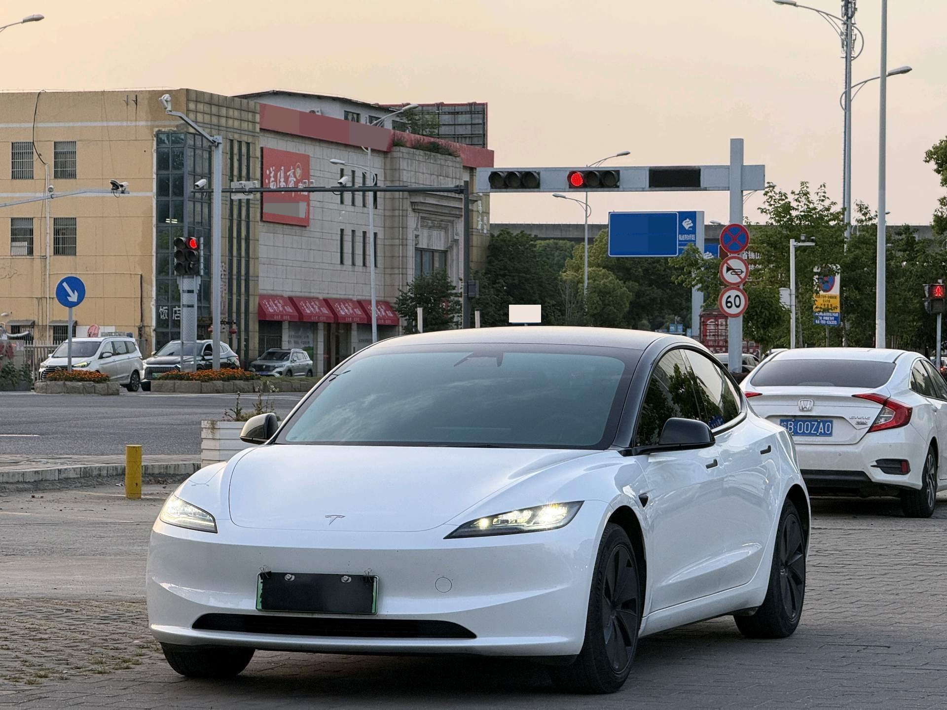 Tesla Model 3 2024 Tesla Model 3 2024 car image