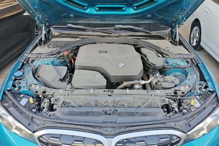 BMW 3 Series 2023 car image #20