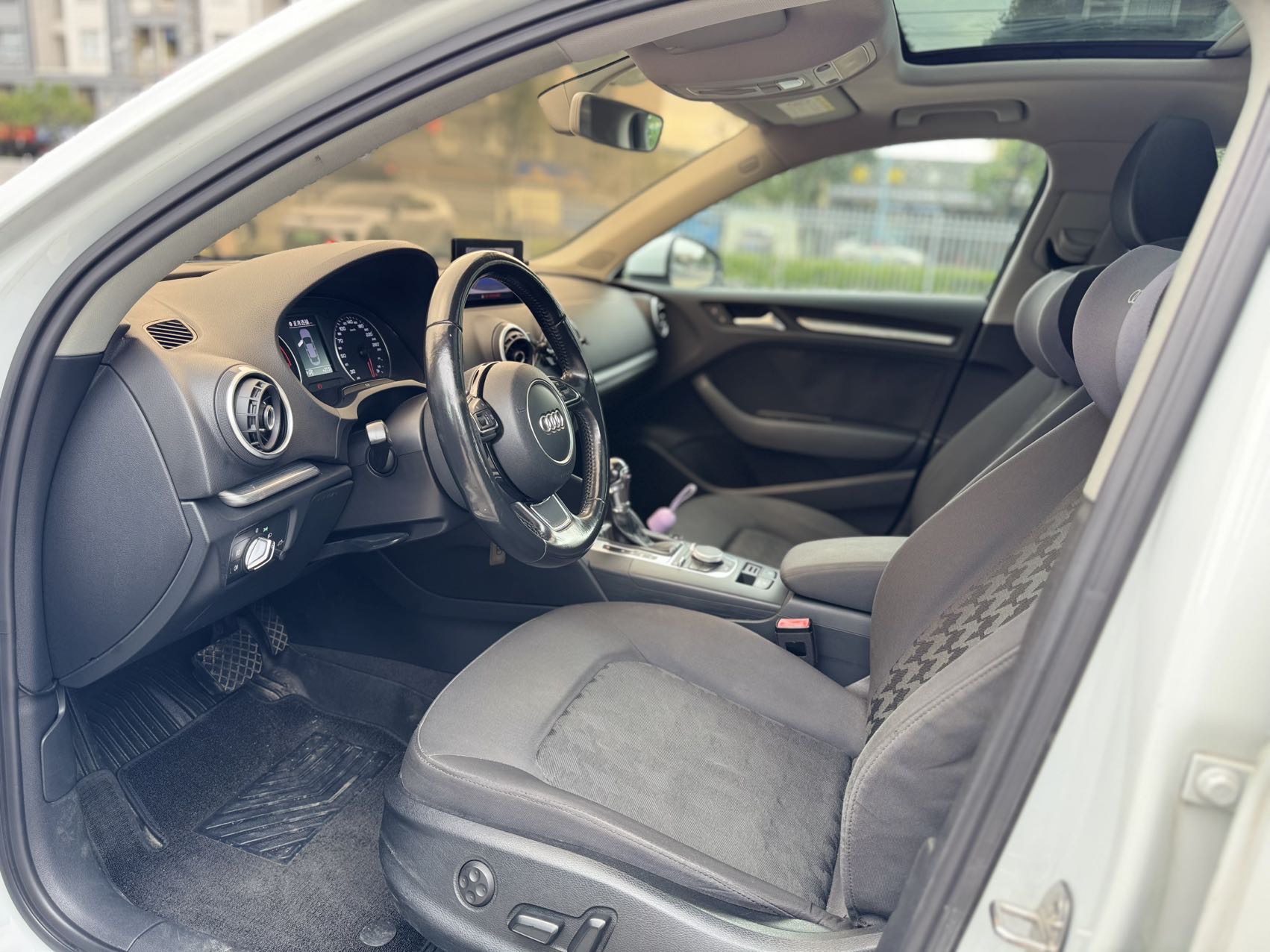 Audi A3 2016 car image #4