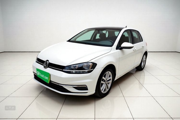 Volkswagen Golf 2018 car image #2