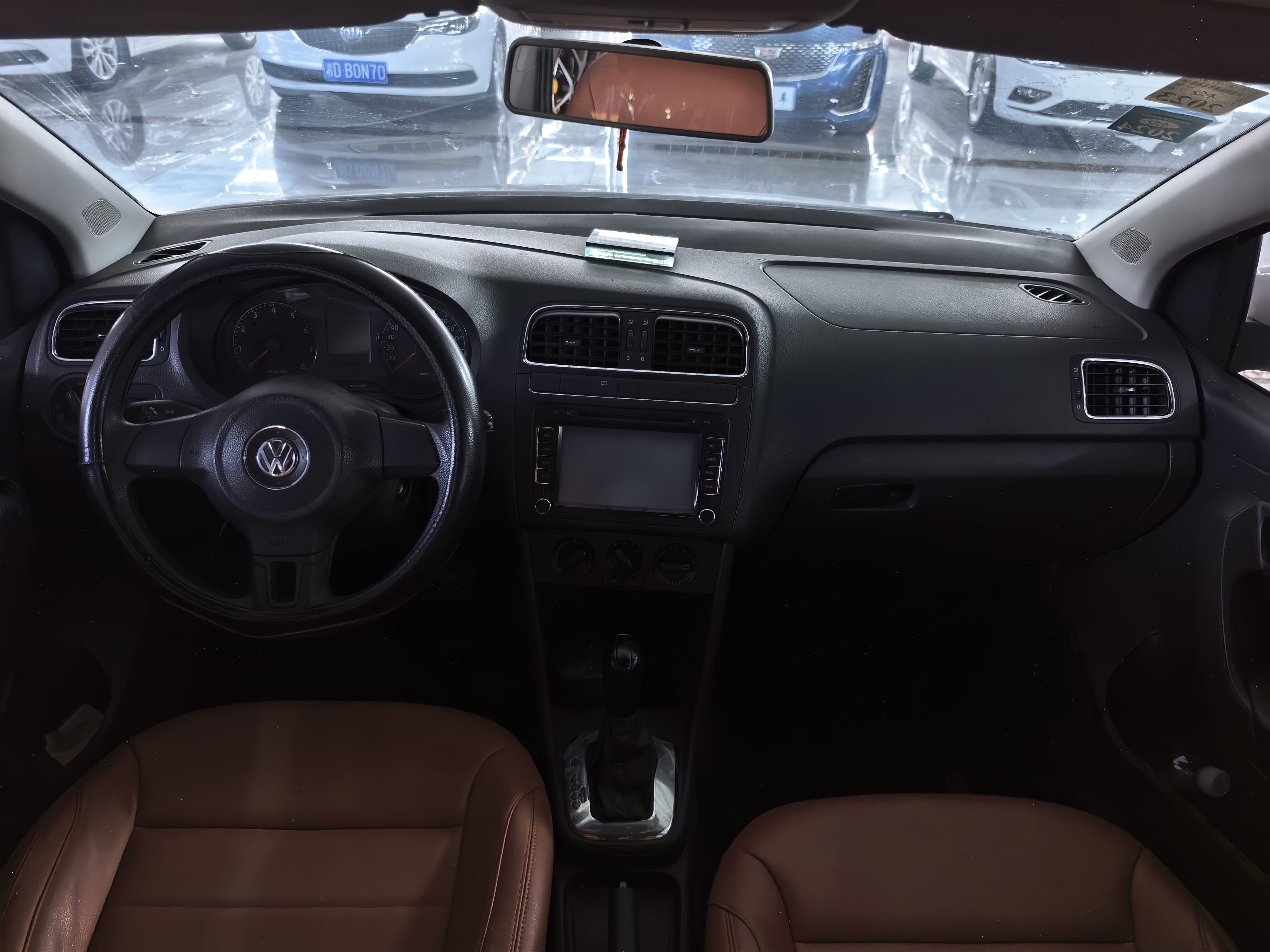 Volkswagen Polo 2013 car image #3