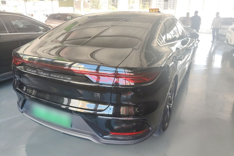 BYD Han 2023 car image #5