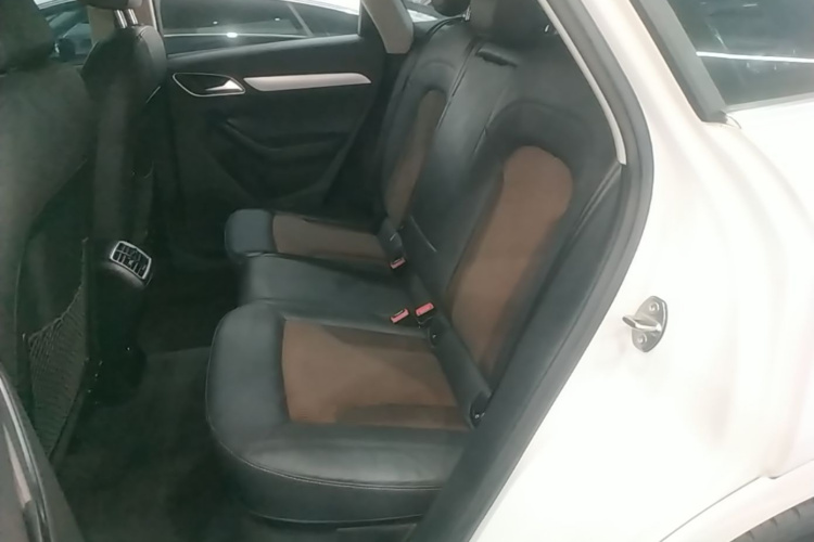 Audi Q3 2018 #17 Audi Q3 2018 car image #17