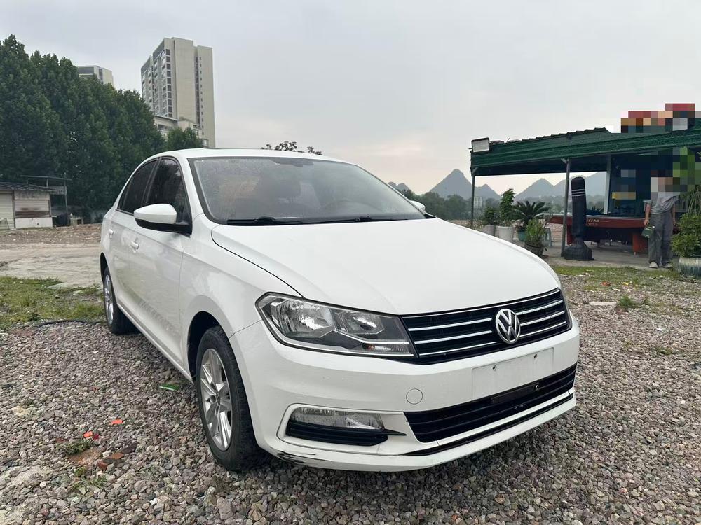 Volkswagen Santana 2017 car image #3