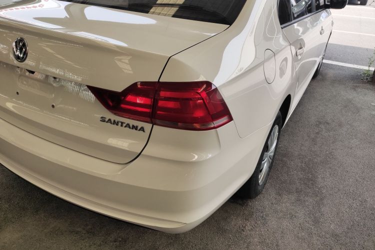 Volkswagen Santana 2022 car image #8