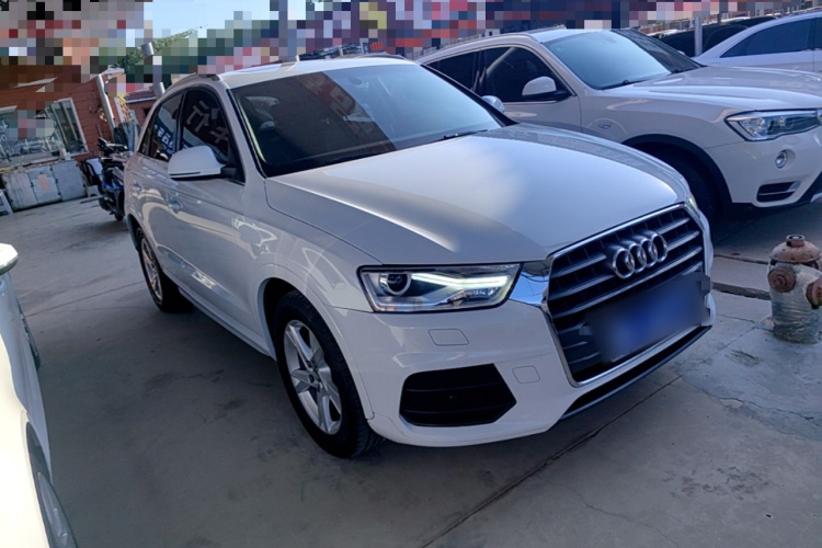 Audi Q3 2017 car image #4