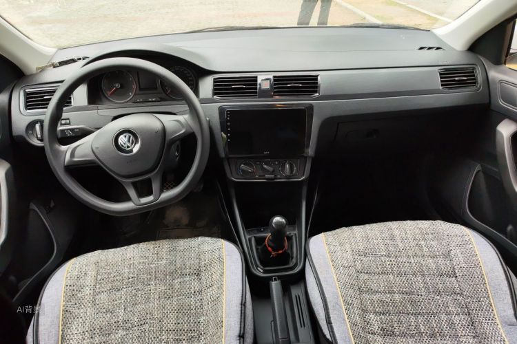 Volkswagen Santana 2023 car image #11