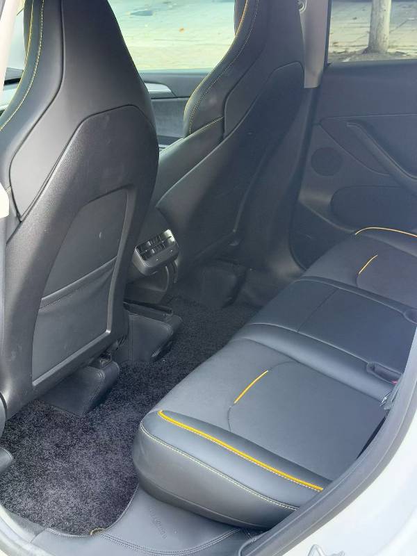 Tesla Model Y 2022 #8 Tesla Model Y 2022 car image #8