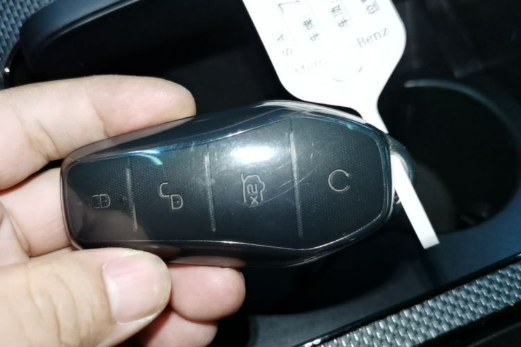 BYD Han 2023 car image #9