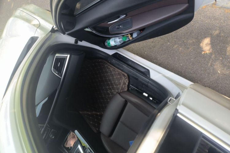 BMW 3 Series 2017 car image #27