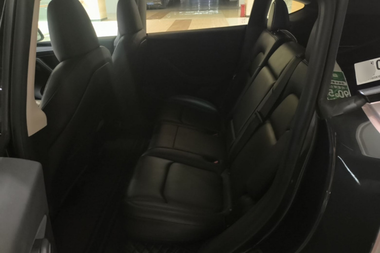Tesla Model Y 2024 #13 Tesla Model Y 2024 car image #13