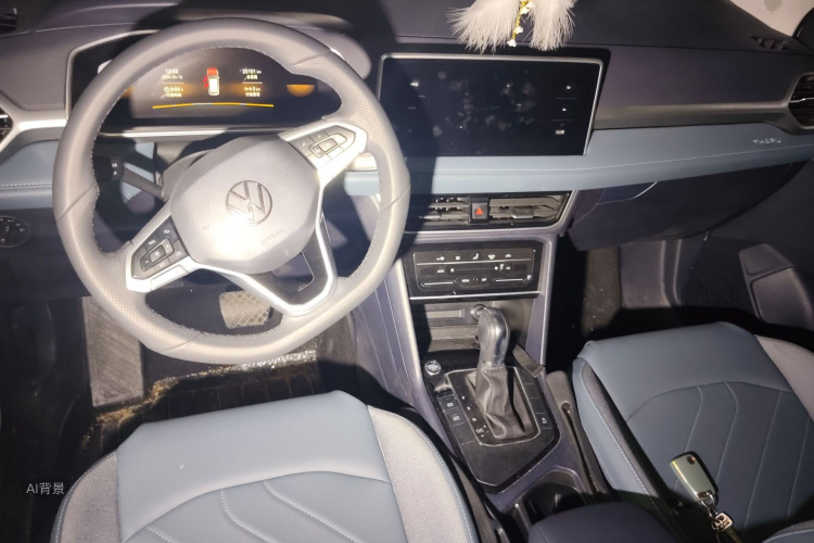 Volkswagen Tharu 2024 immagine di auto #11