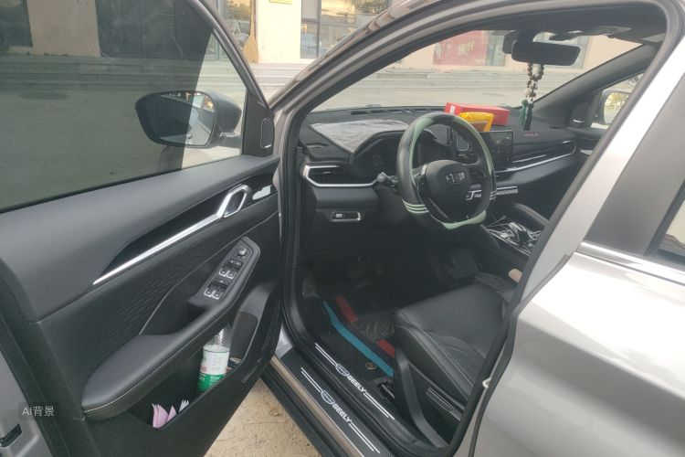 GEELY Coolray 2025 immagine di auto #18