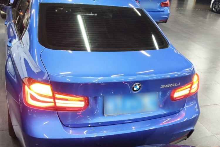 BMW 3 Series 2019 car image #4