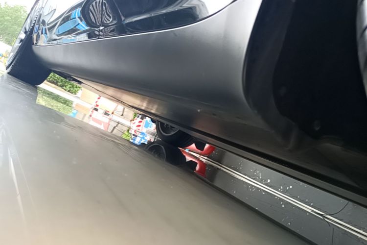 Tesla Model Y 2025 car image #26