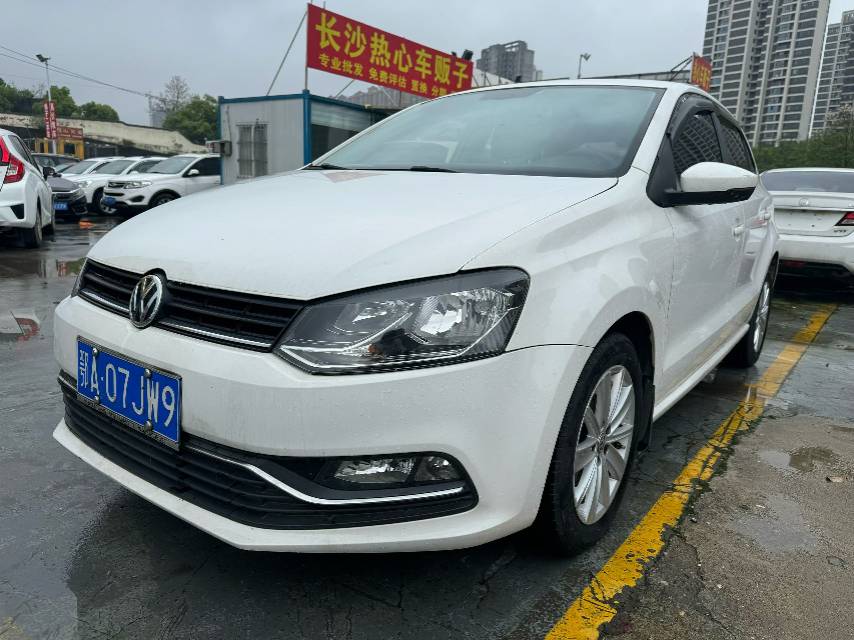 Volkswagen Polo 2015 Volkswagen Polo 2015 изображение автомобиля