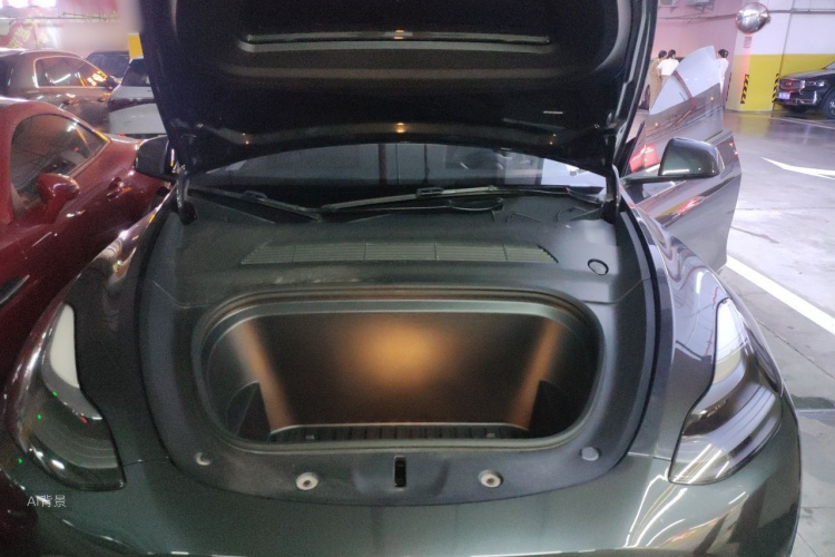 Tesla Model Y 2024 car image #22