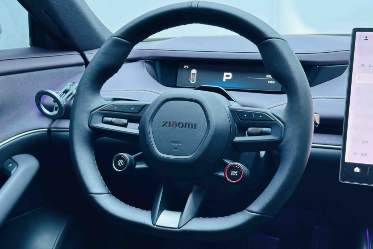 MI SU7 2025 immagine di auto #11