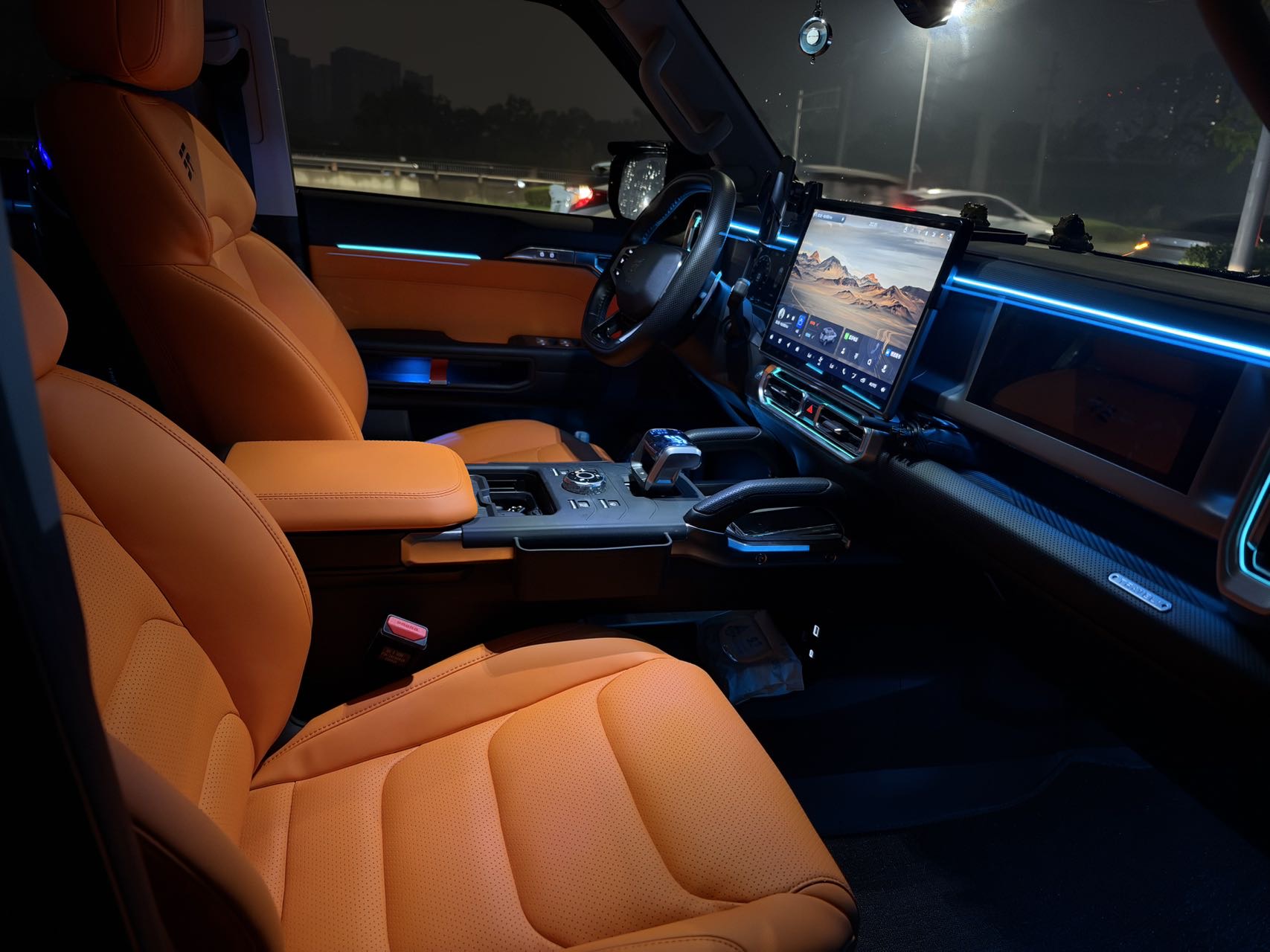 Jetour Traveller 2025 car image #2