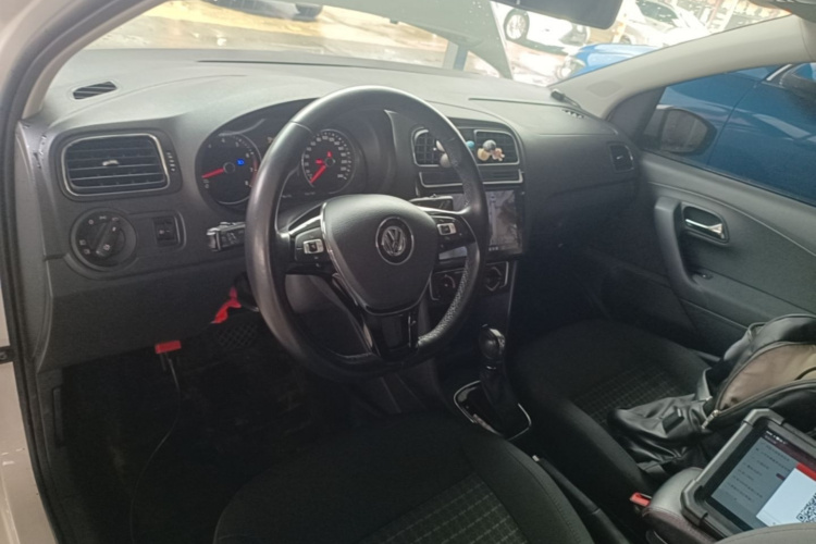 Volkswagen Polo 2016 #10 Volkswagen Polo 2016 car image #10